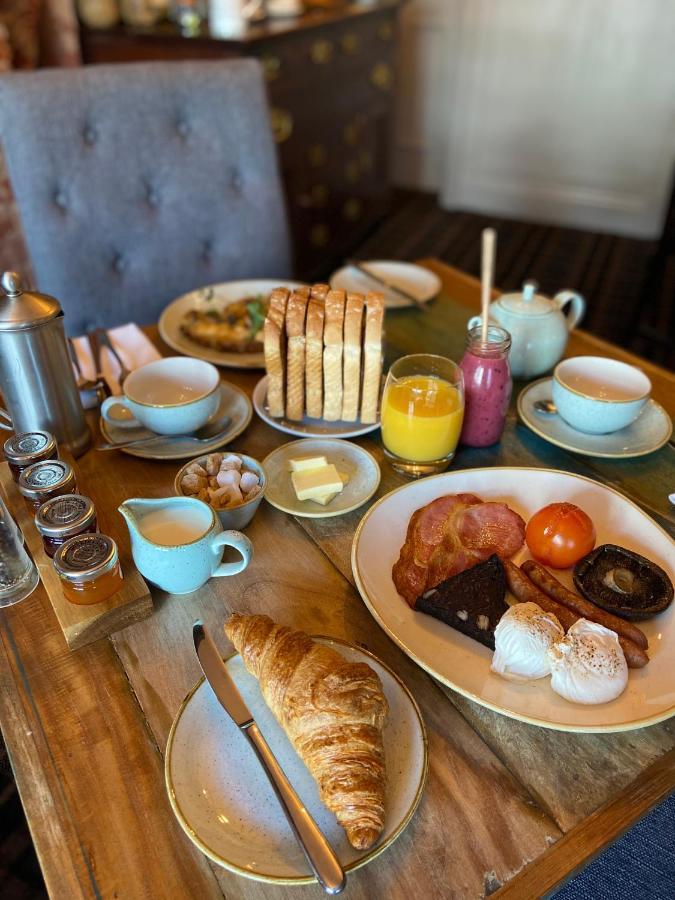 Devonshire Arms Inn Cracoe エクステリア 写真