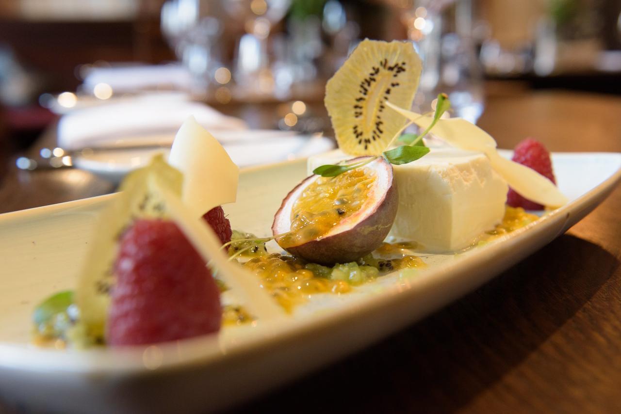 Devonshire Arms Inn Cracoe エクステリア 写真